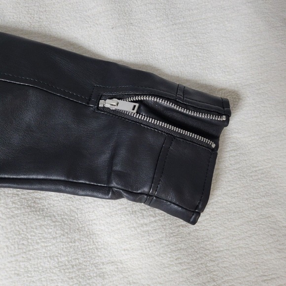 Bershka Womens Leather Jacket Mob Wife Full Zip Black Sz Small Good Condition - Picture 16 of 16